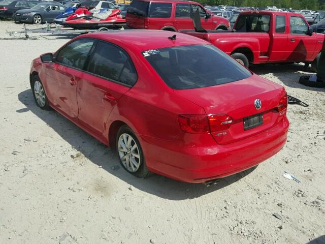 3VWDZ7AJ9BM387670 - 2011 VOLKSWAGEN JETTA RED photo 3