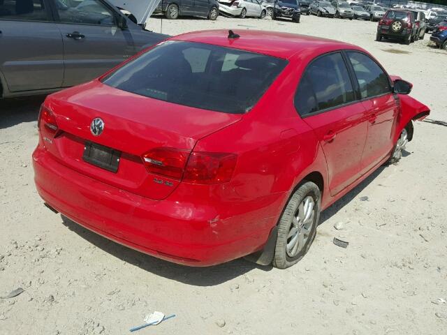 3VWDZ7AJ9BM387670 - 2011 VOLKSWAGEN JETTA RED photo 4