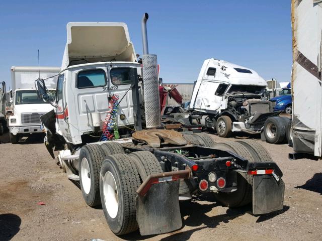 2FWJA3CV47AY58189 - 2007 STERLING TRUCK AT 9500 WHITE photo 3