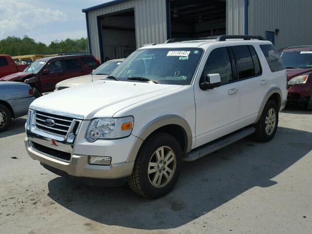 1FMEU7EE1AUA91633 - 2010 FORD EXPLORER E WHITE photo 2