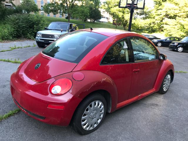 3VWPG3AG2AM010175 - 2010 VOLKSWAGEN NEW BEETLE 红色 照片 4
