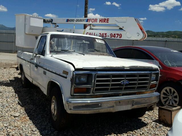 1FTHF25Z4CPA88521 - 1982 FORD F250 WHITE photo 1