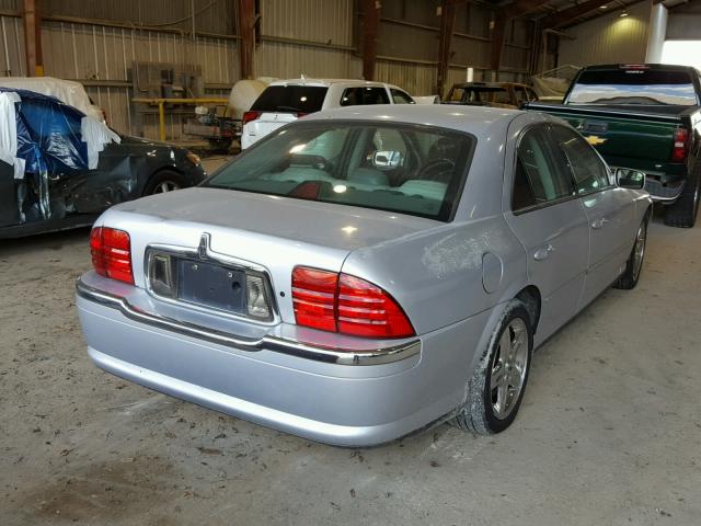 1LNHM86S82Y660608 - 2002 LINCOLN LS 银色 照片 4