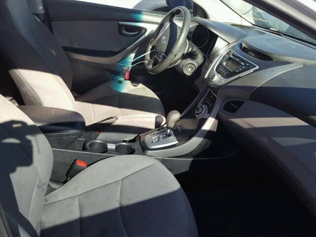 5NPDH4AE1CH076779 - 2012 HYUNDAI ELANTRA SILVER photo 5