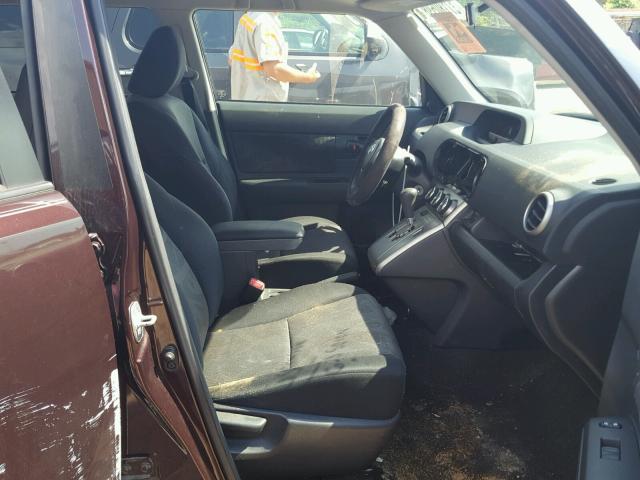 JTLZE4FE5DJ042672 - 2013 TOYOTA SCION XB Kastanienbraun Foto 5