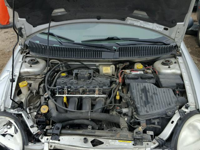 1B3AS46CX2D615840 - 2002 DODGE NEON SE SILVER photo 7