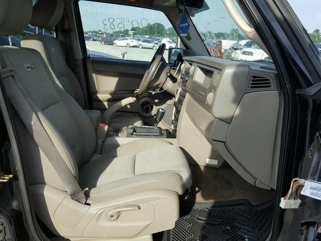 1J8HH48KX6C269518 - 2006 JEEP COMMANDER 黑色 照片 5