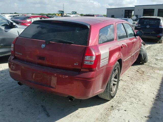 2D4GV58205H128117 - 2005 DODGE MAGNUM R/T MAROON photo 4