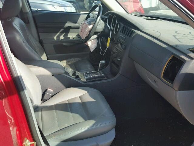 2D4GV58205H128117 - 2005 DODGE MAGNUM R/T MAROON photo 5