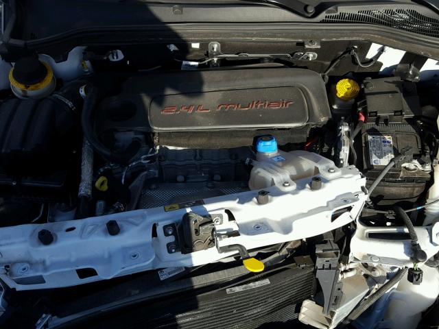 ZFBERFAB3H6D52289 - 2017 RAM PROMASTER 白色 照片 7