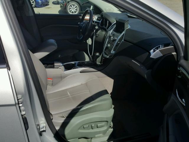 3GYFNEEY3BS671367 - 2011 CADILLAC SRX PERFOR 银色 照片 5