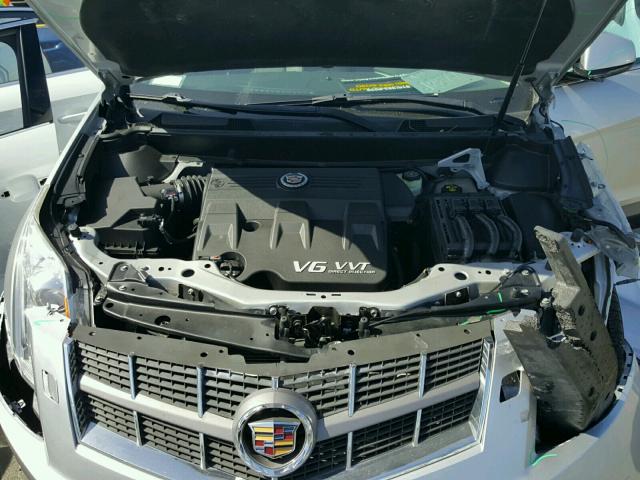 3GYFNEEY3BS671367 - 2011 CADILLAC SRX PERFOR 银色 照片 7