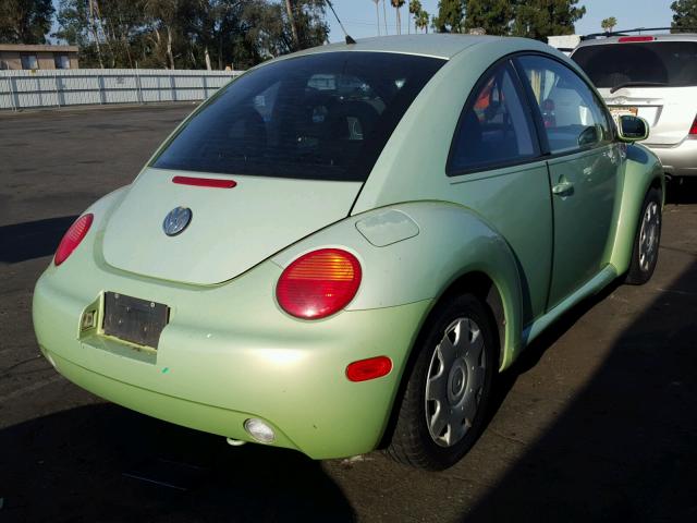 3VWCK21C91M442945 - 2001 VOLKSWAGEN NEW BEETLE 绿色 照片 4