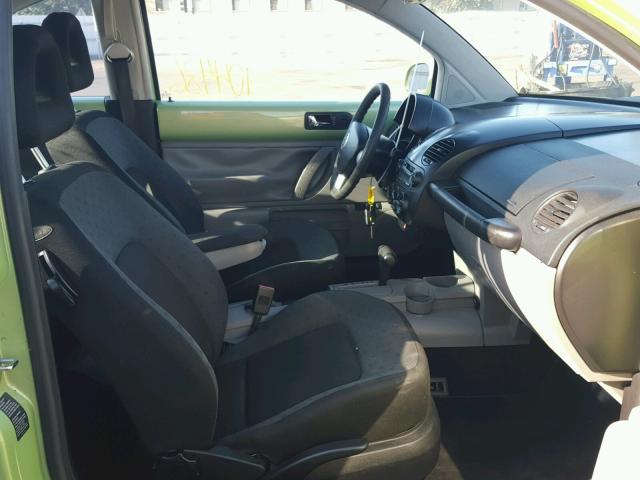 3VWCK21C91M442945 - 2001 VOLKSWAGEN NEW BEETLE 绿色 照片 5