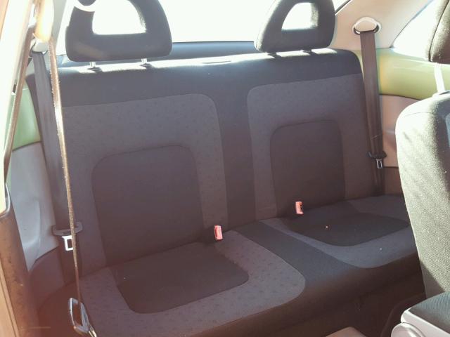 3VWCK21C91M442945 - 2001 VOLKSWAGEN NEW BEETLE 绿色 照片 6