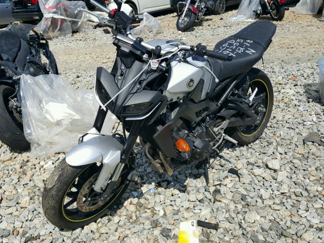 JYARN53E5HA001353 - 2017 YAMAHA FZ09 GRAY photo 2