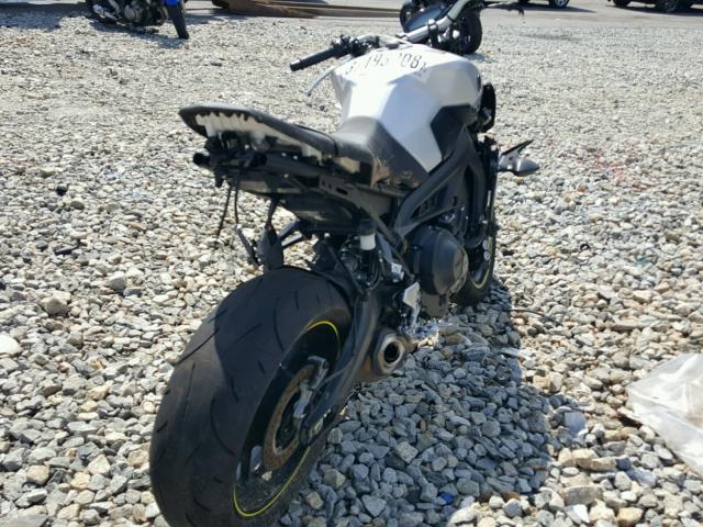 JYARN53E5HA001353 - 2017 YAMAHA FZ09 GRAY photo 4