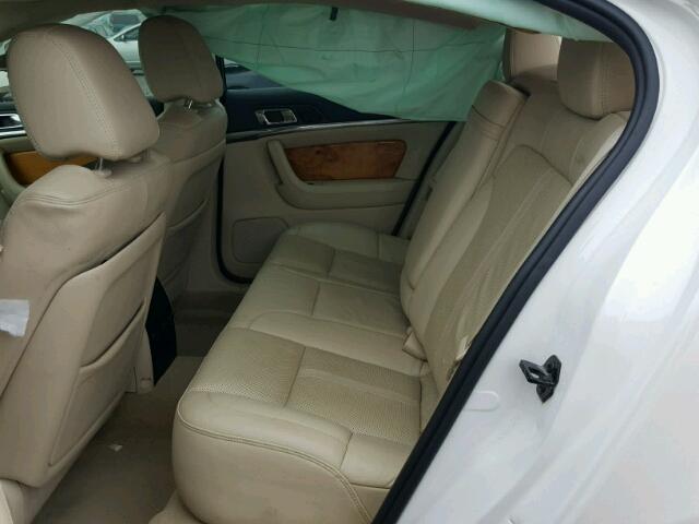 1LNHL9FT0BG607411 - 2011 LINCOLN MKS WHITE photo 6