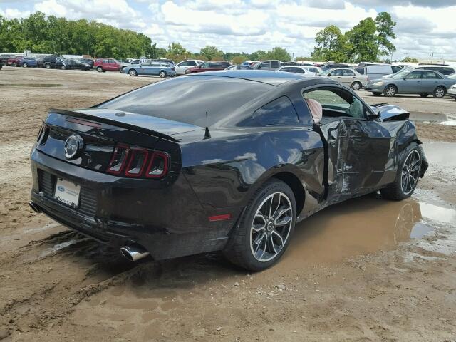 1ZVBP8CF0D5283914 - 2013 FORD MUSTANG GT BLACK photo 4