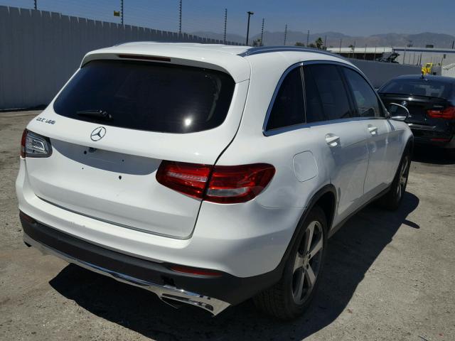 WDC0G4JB4HF117537 - 2017 MERCEDES-BENZ GLC 300 WHITE photo 4