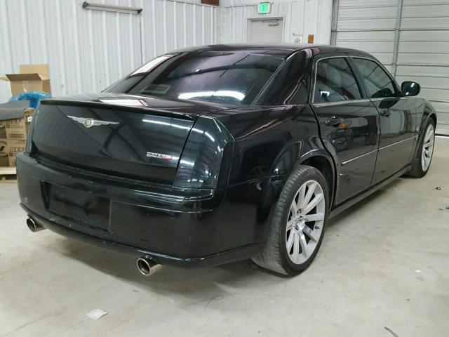 2C3LA73WX6H224579 - 2006 CHRYSLER 300C SRT-8 BLACK photo 4