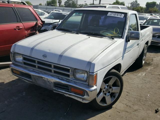 1N6SD11S0TC326044 - 1996 NISSAN TRUCK BASE WHITE photo 2