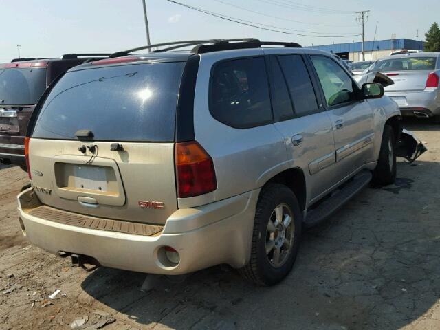 1GKDT13S152232702 - 2005 GMC ENVOY GRAY photo 4