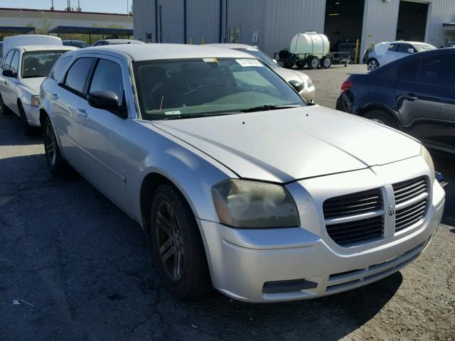 2D4FV47T66H172463 - 2006 DODGE MAGNUM SE SILVER photo 1