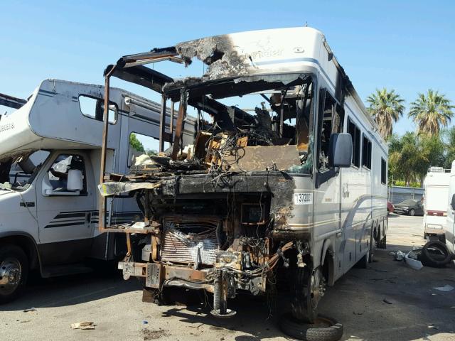 5B4LP37J5Y3321461 - 2000 BOUN MOTORHOME TAN photo 2