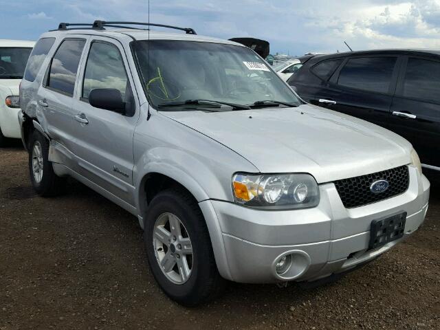 1FMCU96H66KB68270 - 2006 FORD ESCAPE SILVER photo 1