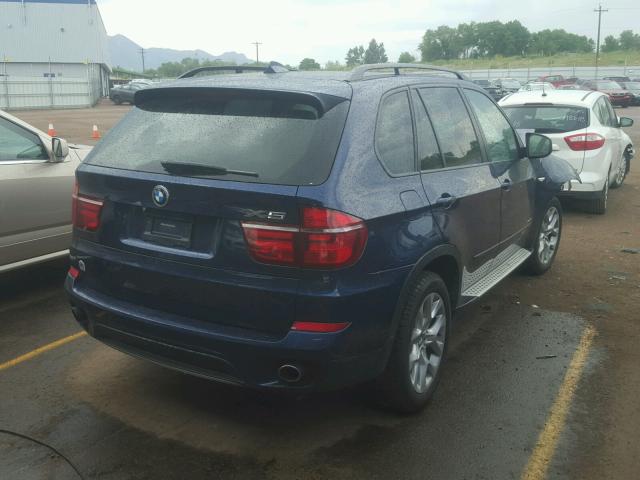5UXZV4C52BL406319 - 2011 BMW X5 XDRIVE3 BLUE photo 4