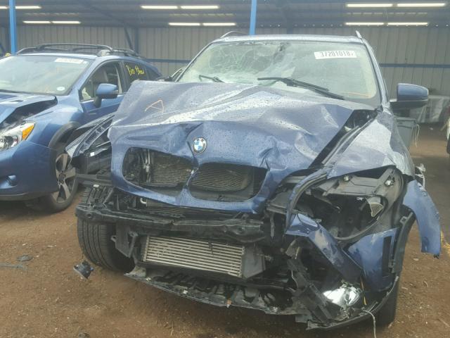 5UXZV4C52BL406319 - 2011 BMW X5 XDRIVE3 BLUE photo 9
