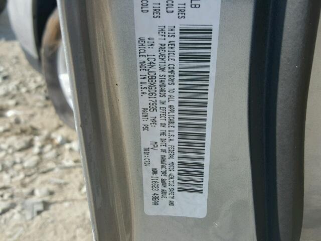 1C4NJDBBXGD617935 - 2016 JEEP COMPASS SP GRAY photo 10