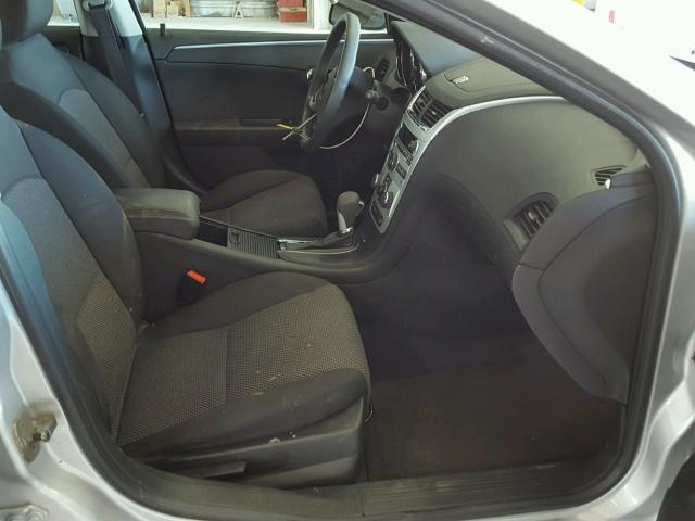 1G1ZC5EU2BF140650 - 2011 CHEVROLET MALIBU 1LT 银色 照片 5