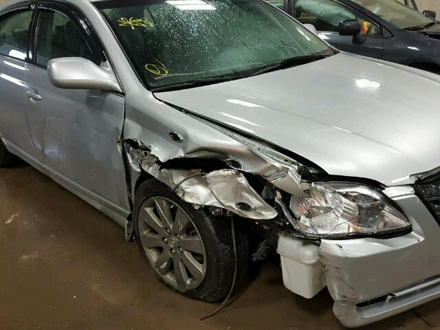 4T1BK36B17U253808 - 2007 TOYOTA AVALON SILVER photo 9