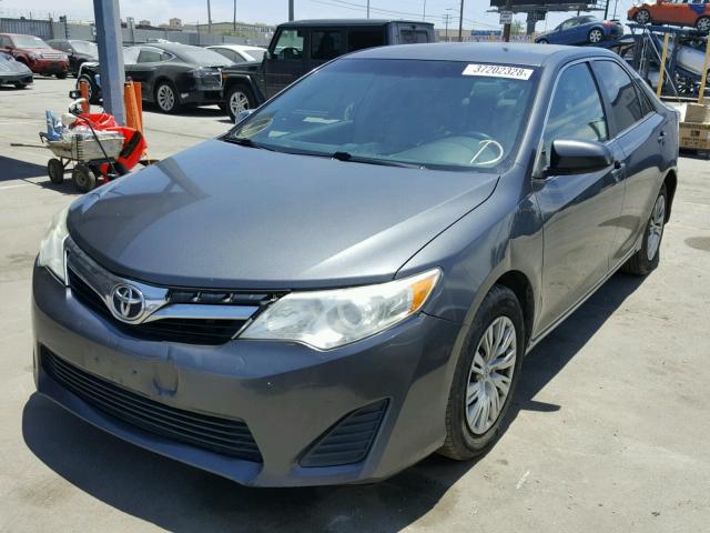 4T1BF1FK9CU041614 - 2012 TOYOTA CAMRY BASE 灰色 照片 2