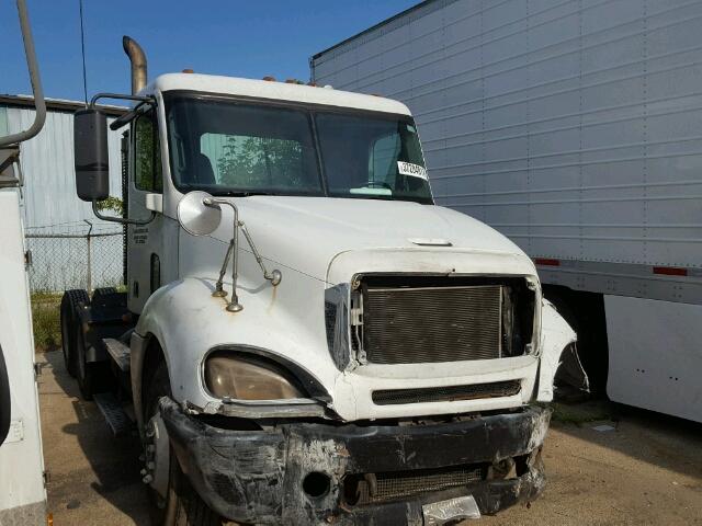 1FUJA6CG67LY77283 - 2007 FREIGHTLINER CONVENTION WHITE photo 1