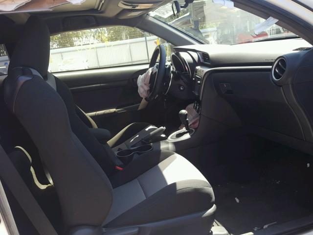 JTKJF5C71FJ003848 - 2015 TOYOTA SCION TC 白色 照片 5