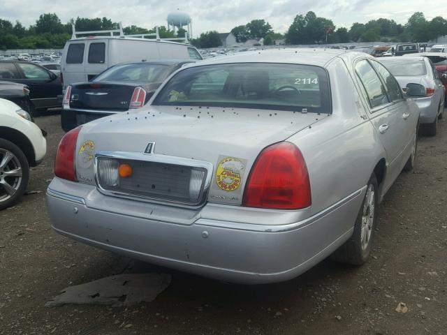 2LNHM82VX9X605992 - 2009 LINCOLN TOWN CAR S SILVER photo 4