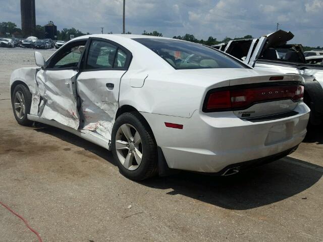 2C3CDXBG8EH174572 - 2014 DODGE CHARGER SE WHITE photo 3