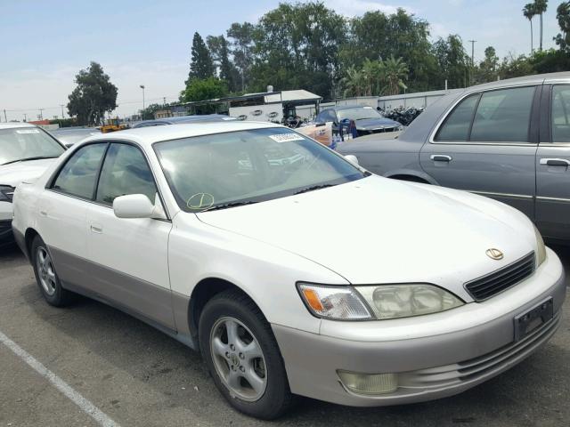 JT8BF22G0V0050755 - 1997 LEXUS ES 300 WHITE photo 1