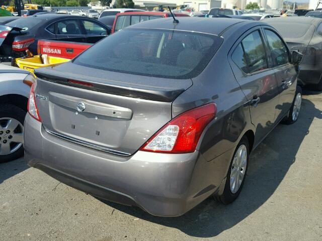 3N1CN7AP3HL892538 - 2017 NISSAN VERSA S GRAY photo 4