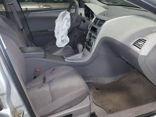 1G1ZA5E08AF209844 - 2010 CHEVROLET MALIBU LS ვერცხლისფერი ფოტო 5