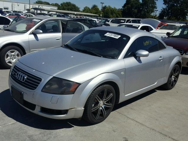 TRUWC28N111005366 - 2001 AUDI TT QUATTRO SILVER photo 2