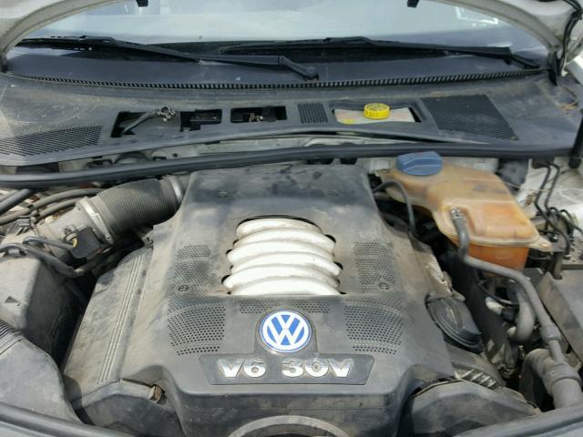 WVWRH63B02P127602 - 2002 VOLKSWAGEN PASSAT GLX 白色 照片 7