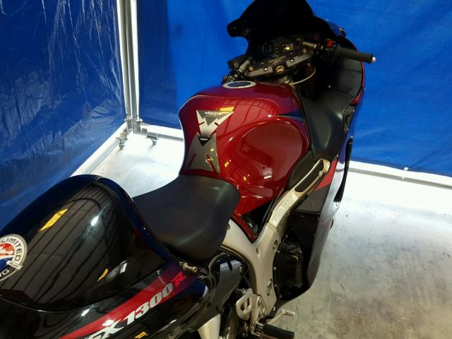 JS1GW71A962111313 - 2006 SUZUKI GSX1300 R BURGUNDY photo 5