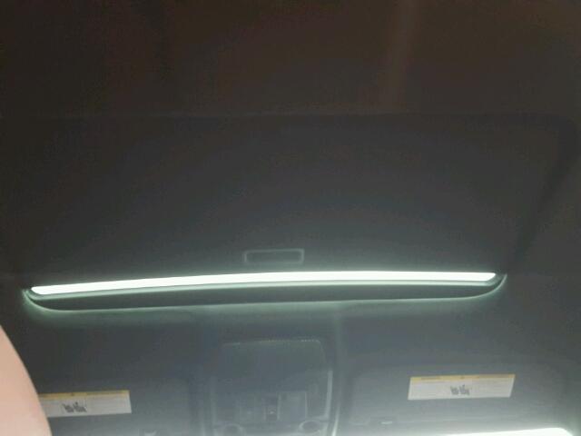 5UXFG8C53CL590403 - 2012 BMW X6 XDRIVE5 WHITE photo 9