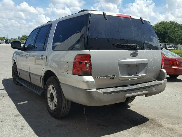 1FMRU15W63LA12408 - 2003 FORD EXPEDITION SILVER photo 3