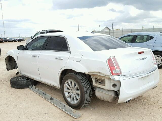 2C3CCAET2DH516878 - 2013 CHRYSLER 300C WHITE photo 3