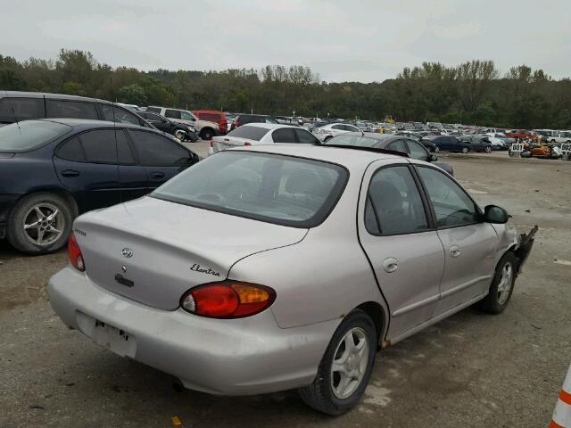 KMHJF25F7XU878180 - 1999 HYUNDAI ELANTRA/GL SILVER photo 4